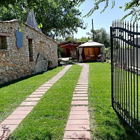 Tottubella B&B Domo De Pedra מראה חיצוני תמונה