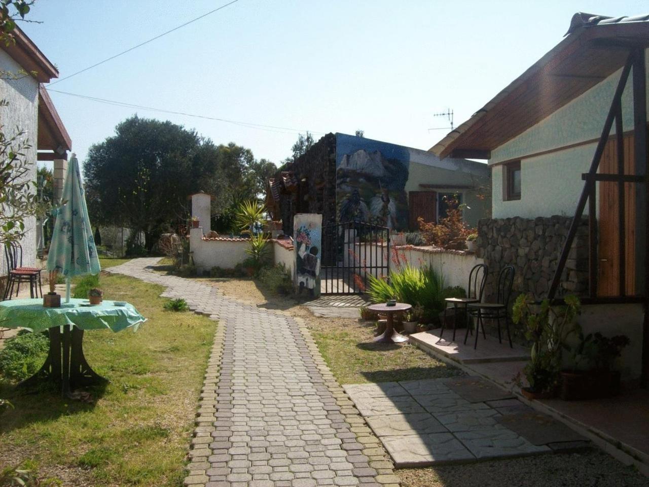 Tottubella B&B Domo De Pedra מראה חיצוני תמונה
