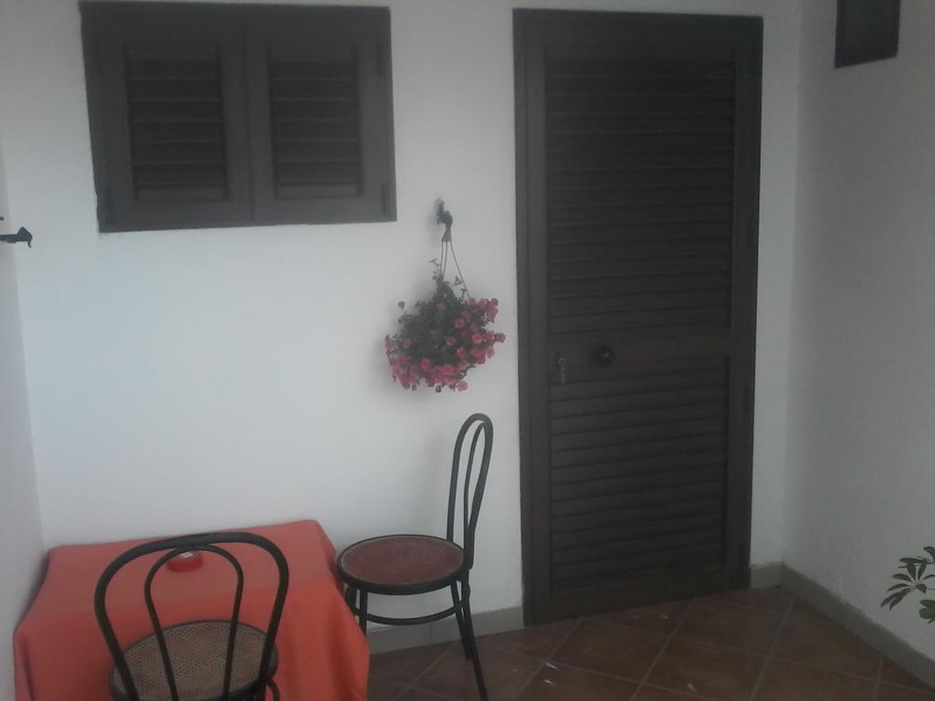 Tottubella B&B Domo De Pedra מראה חיצוני תמונה