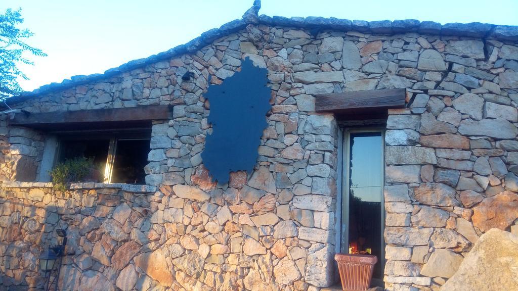 Tottubella B&B Domo De Pedra מראה חיצוני תמונה