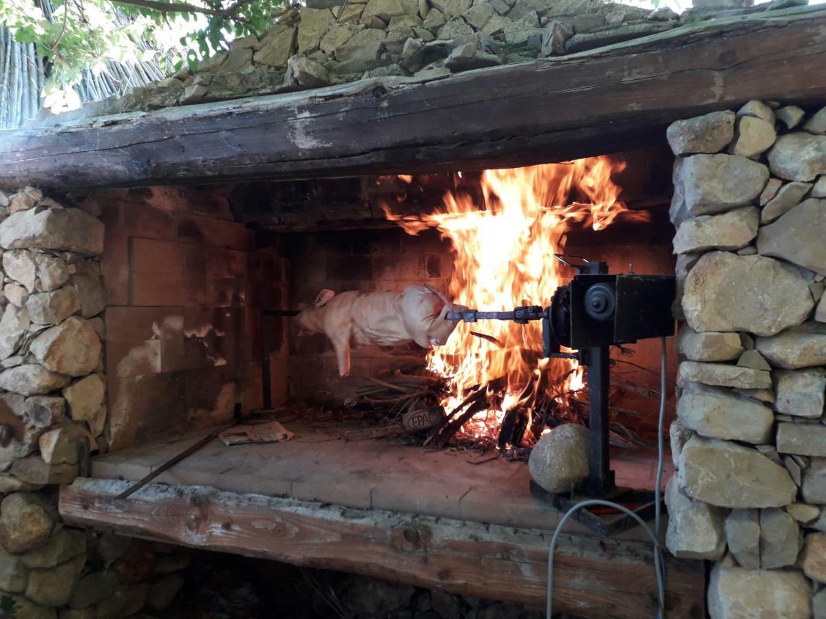 Tottubella B&B Domo De Pedra מראה חיצוני תמונה